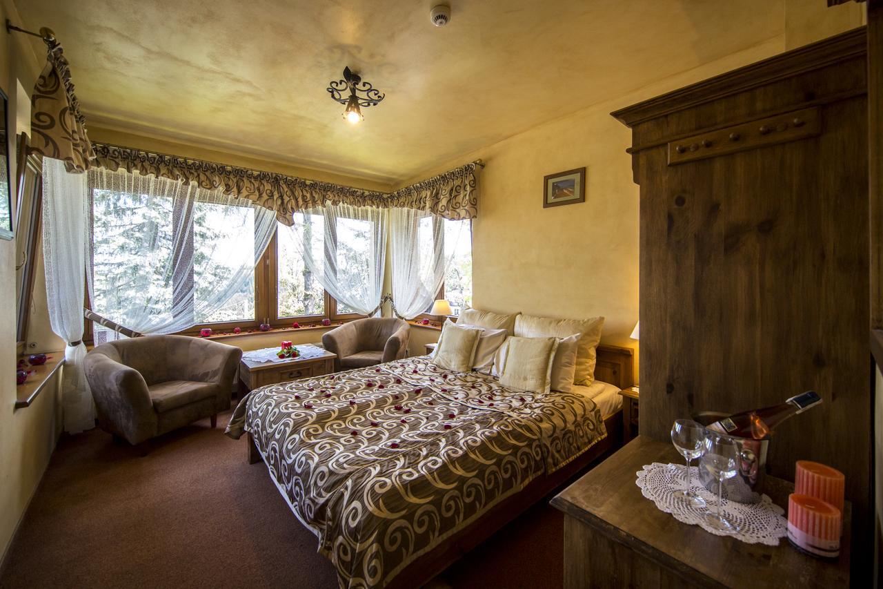 Hotel Dwor Karolowka Zakopane Exterior photo